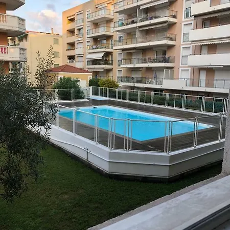 Palais Des Domes Apartment *